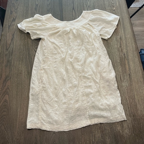 Old Navy Flutter-Sleeve Smocked Eyelet Embroidered Mini Shift Dress White Size L - Picture 5 of 7